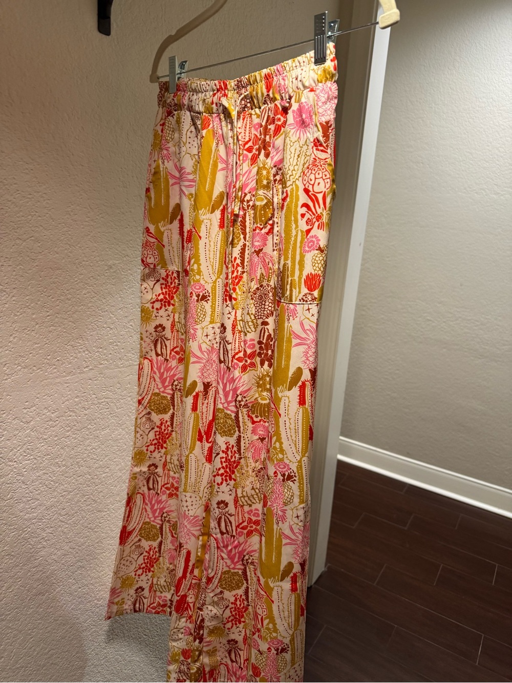 Floral Wide-Leg Elastic-Waist Trousers in Pink & Mustard